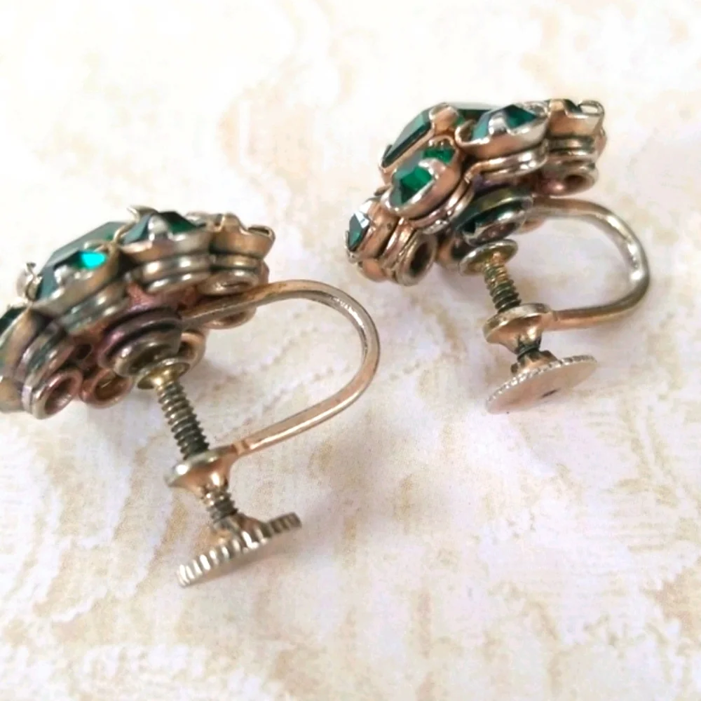 Vintage Simulated Emerald Gold Tone Screw Back Earrings